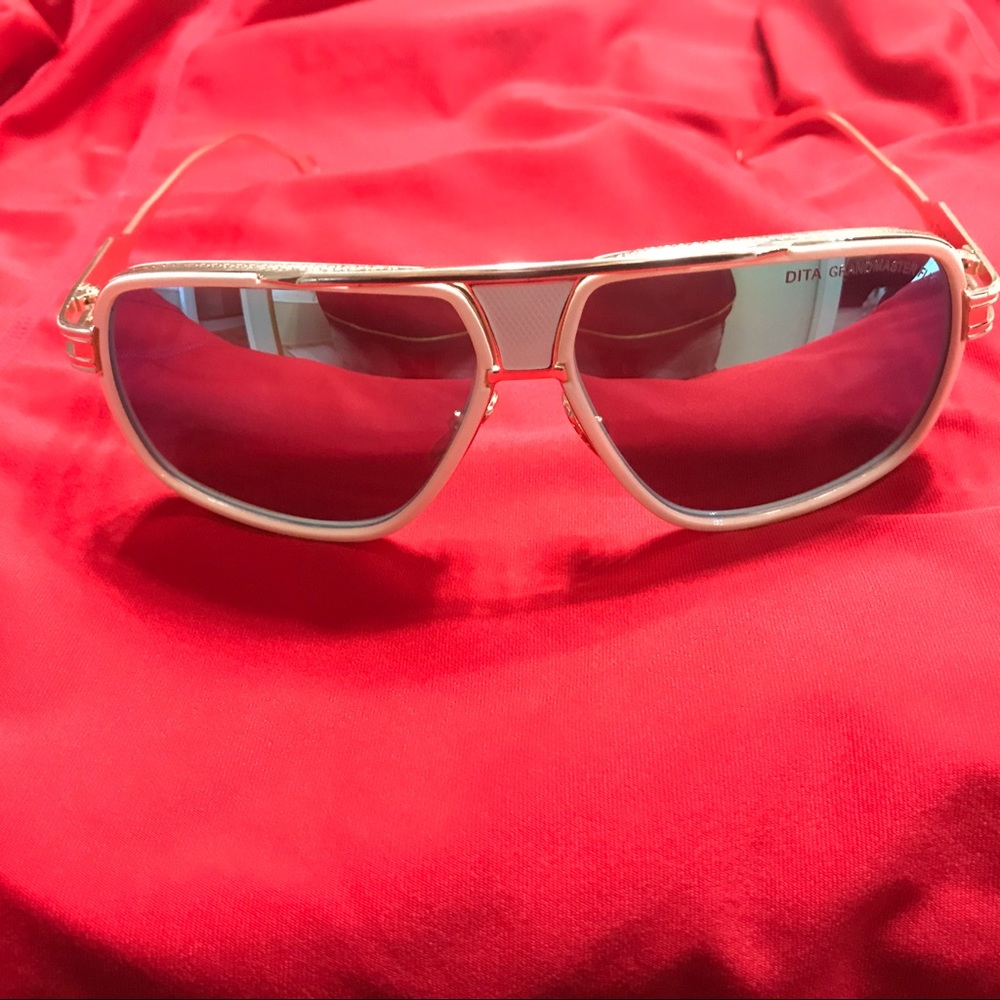 Men’s sunglasses